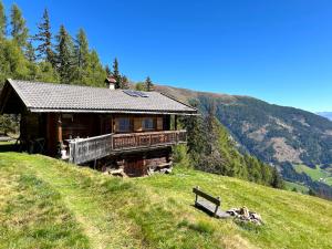 Bartolder Almh�tte im Hochpustertal Bartolder Huette
